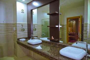 هتل Hôtel Saharatel