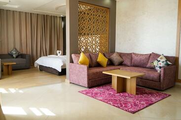 هتل Hôtel Saharatel