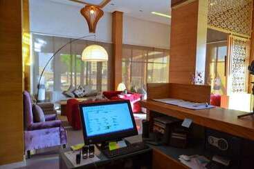 هتل Hôtel Saharatel
