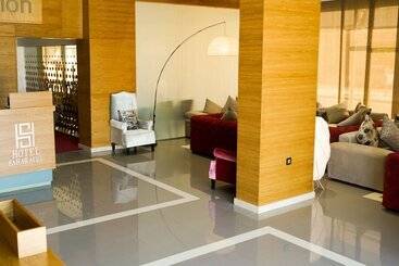 هتل Hôtel Saharatel