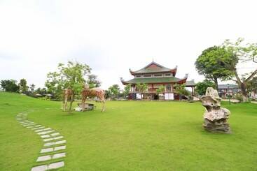 هتل Resort Huu Bang