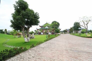 هتل Resort Huu Bang