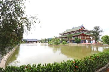 هتل Resort Huu Bang