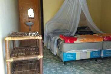 پانسیون Merlyn Guest House