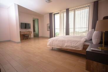 The Bragha Freegate Apartments