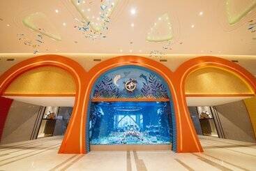هتل Dolphin Bay