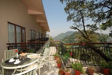 هتل Madhuban Sarovar Portico Mussoorie