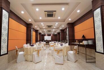 هتل Madhuban Sarovar Portico Mussoorie