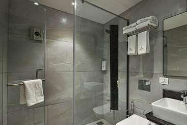 هتل Meritas Adore Resort Lonavala