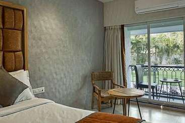 هتل Meritas Adore Resort Lonavala