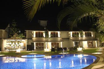 هتل Meritas Adore Resort Lonavala