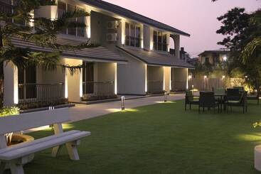 هتل Meritas Adore Resort Lonavala