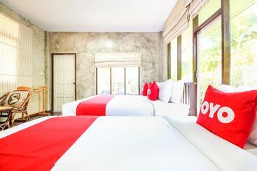 هتل Oyo 606 Baan Suansabai Pleanpanmai Resort Amphawa