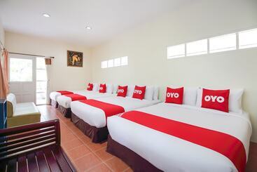 هتل Oyo 606 Baan Suansabai Pleanpanmai Resort Amphawa