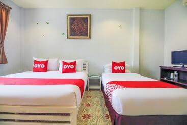 هتل Oyo 606 Baan Suansabai Pleanpanmai Resort Amphawa