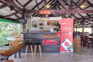 هتل Oyo 606 Baan Suansabai Pleanpanmai Resort Amphawa