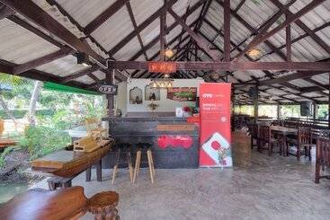 هتل Oyo 606 Baan Suansabai Pleanpanmai Resort Amphawa