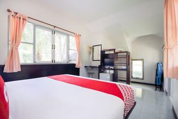 هتل Oyo 606 Baan Suansabai Pleanpanmai Resort Amphawa