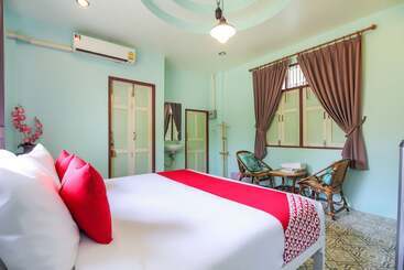 هتل Oyo 606 Baan Suansabai Pleanpanmai Resort Amphawa