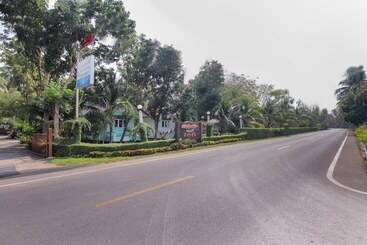 هتل Oyo 606 Baan Suansabai Pleanpanmai Resort Amphawa