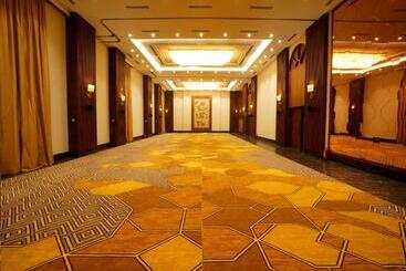 ホテル Polo Towers Agartala