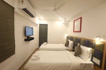 هتل Royal Inn Mahalaxmi