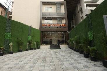 هتل Royal Inn Mahalaxmi