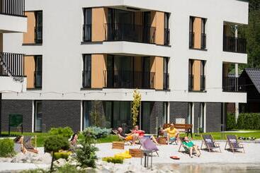 هتل Vislow Resort