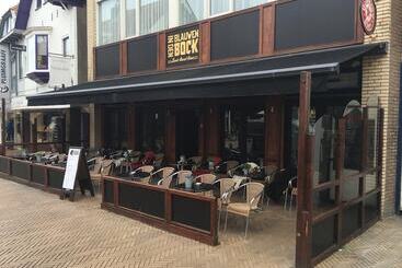 هاستل Beach Hotel Katwijk