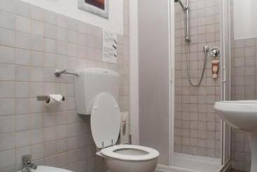 تختخواب و صبحانه Guesthouse Amici Miei