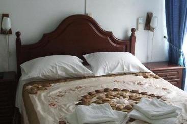 مسافرخانه Residencial Dandy