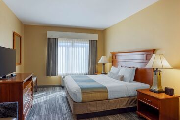 هتل Best Western Plus University Park Inn & Suites