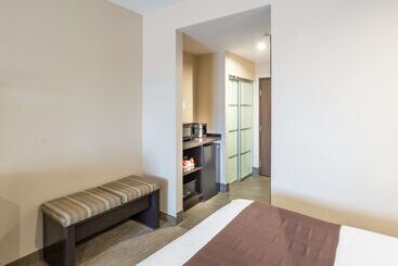 هتل Best Western Premier Bryan College Station