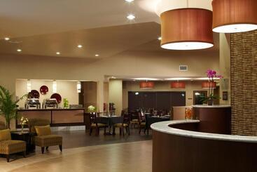 هتل Best Western Premier Bryan College Station