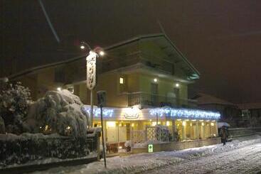 هتل Locanda Rosy