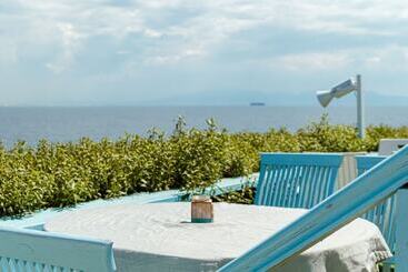 هتل Mistral Apartments Aegina