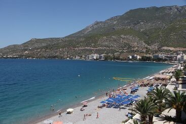 هتل Mantas Seaside Boutique