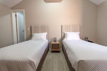 هتل Zarco B&b Bed & Breakfast