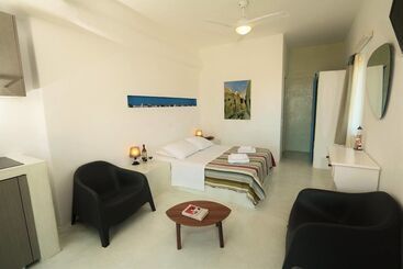 Nectarios Villa   Studios & Suites Adults Only