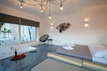 Nectarios Villa   Studios & Suites Adults Only
