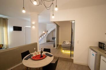 Nectarios Villa   Studios & Suites Adults Only
