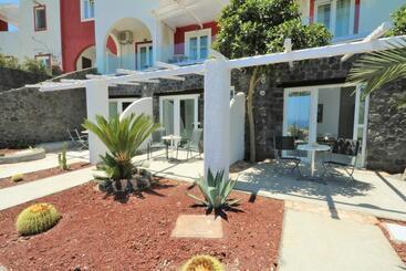 Nectarios Villa   Studios & Suites Adults Only