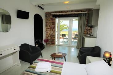 Nectarios Villa   Studios & Suites Adults Only