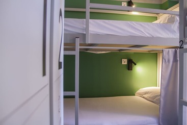 Room00 Valencia Hostel