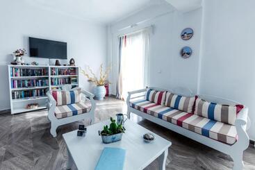 Selini ηotel