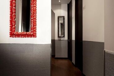 Thc Latina Hostel