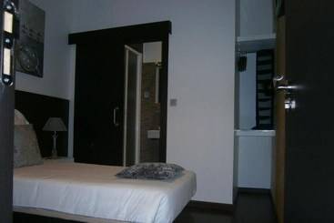 Thc Latina Hostel