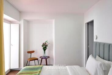 The Noble House  by Unlock Hotels
