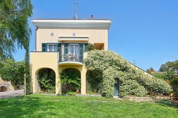 Casa Vacanze Nel Giardino Di Renzo