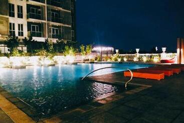 2 Br Corner Executive Suite At Lafayette Park Square Megaworld Blvd Unit 5h